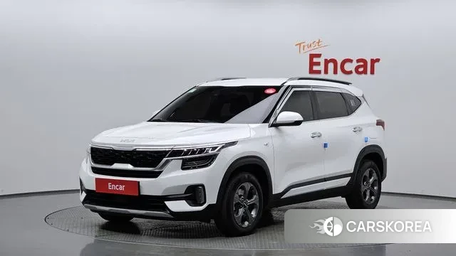Kia Seltos 2021 Белый из Кореи
