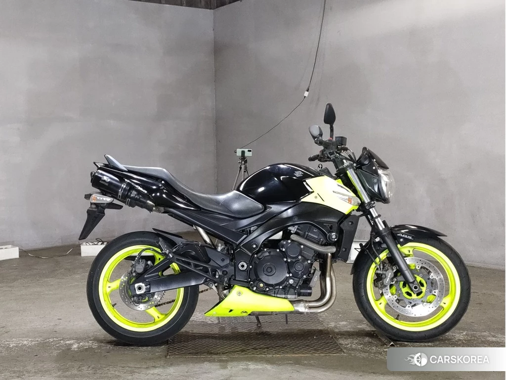 Проданный Suzuki GSR400 2010 из Японии