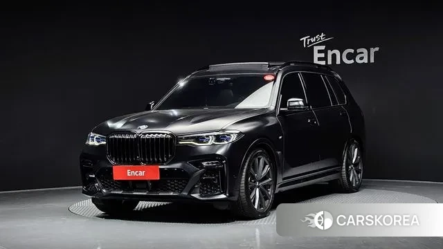 BMW X7 (G07) 2021 Черный из Кореи