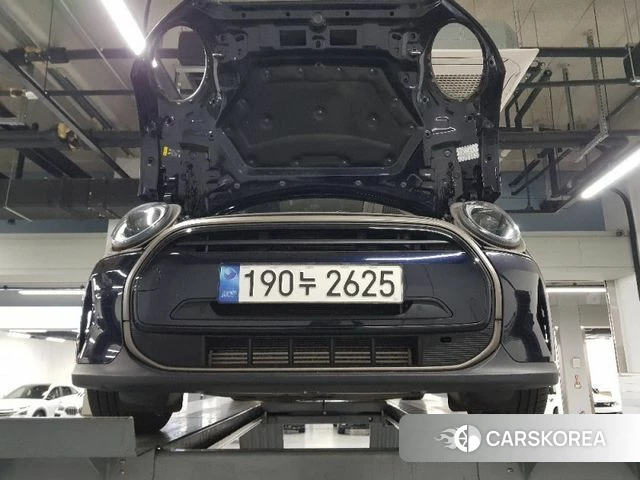 Mini Cooper 2023 Черный из Кореи