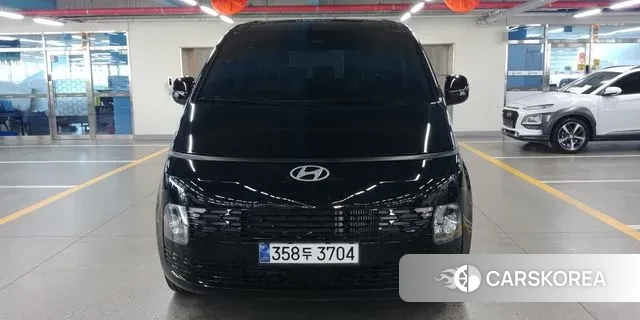 Hyundai Staria 2025 Черный из Кореи