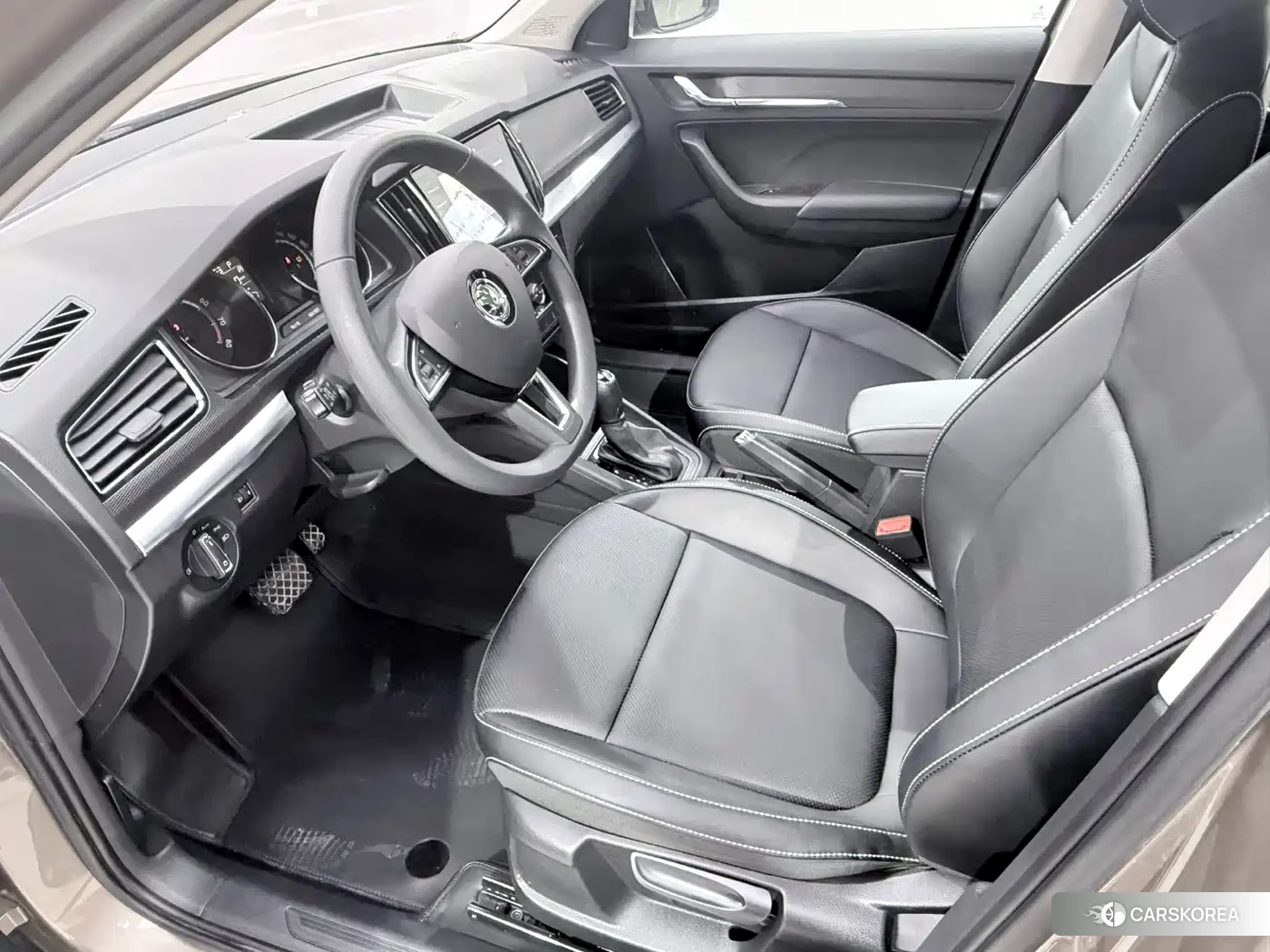 Skoda Kamiq 2023 Champagne/brown из Китая