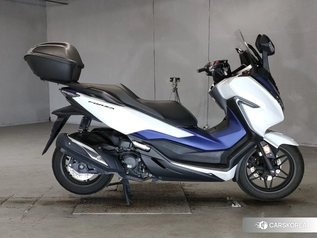 Проданный Honda FORZA 2018 из Японии, фото 2