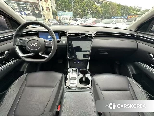 Hyundai Tucson 2022 Белый из Китая