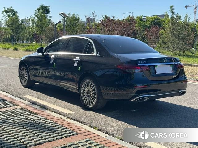 Mercedes-Benz E-class 2023 Черный из Китая