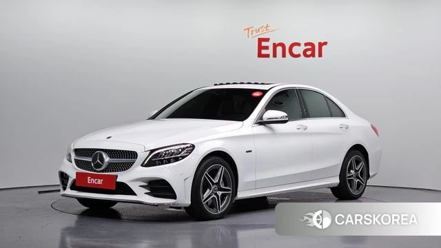 Mercedes-Benz C-Class W205 2020 Белый из Кореи