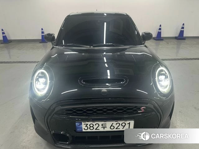 Mini Cooper S 2024 Черный из Кореи