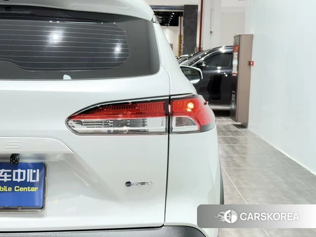 Toyota Corolla Sharp amplifier 2024 Белый из Китая