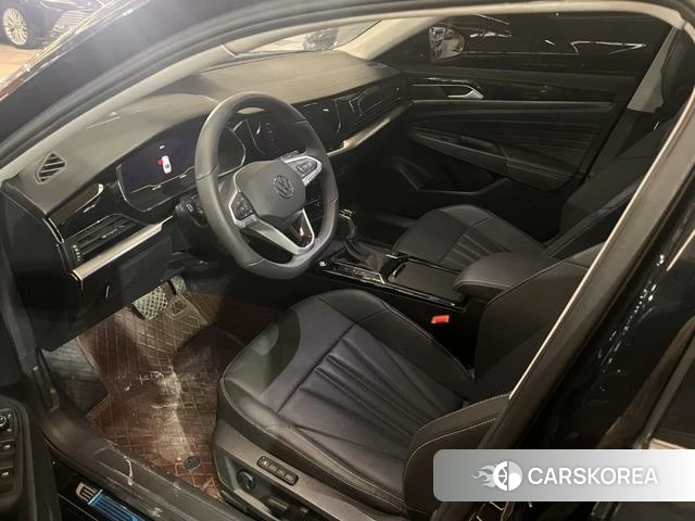 Volkswagen Passat 2024 Черный из Китая