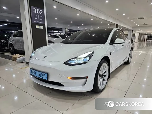 Tesla Model 3 2022 Белый из Кореи