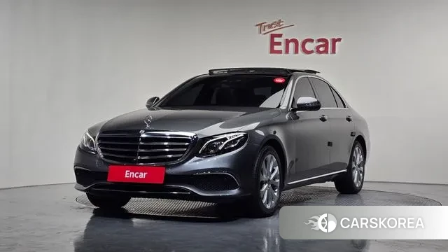 Mercedes-Benz E-Class W213 2019 Серый из Кореи