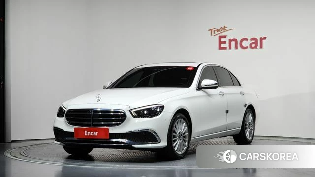 Mercedes-Benz E-Class W213 2022 Белый из Кореи