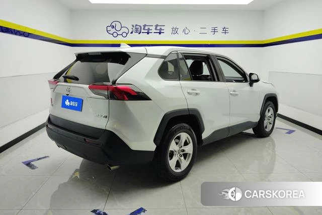 Toyota RAV4 Rongfang 2025 Белый из Китая