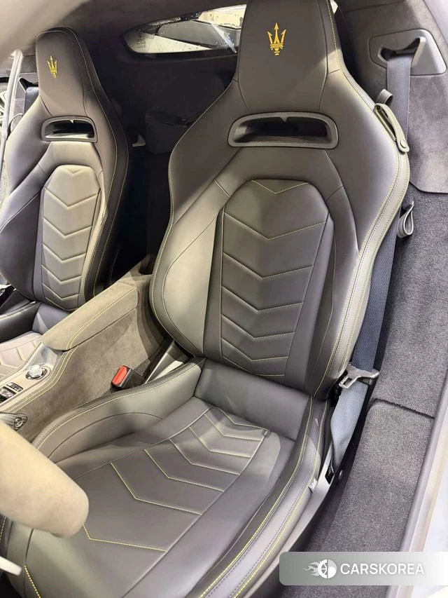 Maserati MC20 2023 Синий из Китая