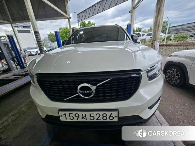 Volvo XC40 2019 Белый из Кореи