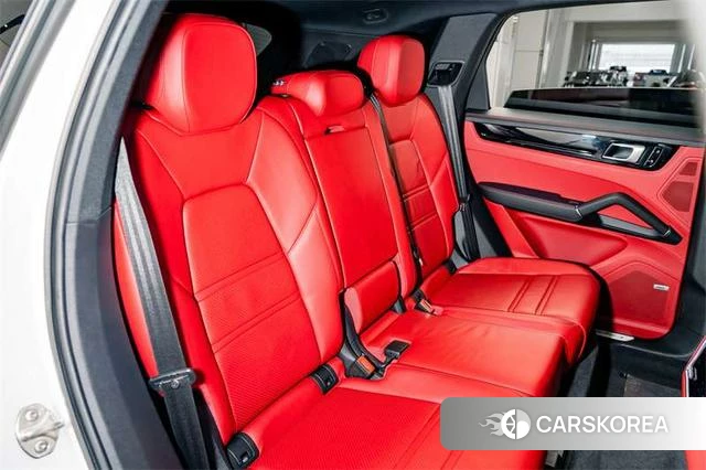 Porsche Cayenne 2021 Белый из Китая