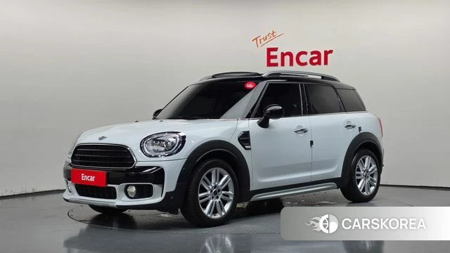 Mini Cooper Countryman 2018 Белый из Кореи