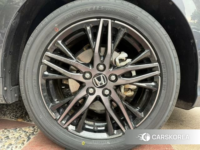 Honda Odyssey 2022 Темно-серый из Китая