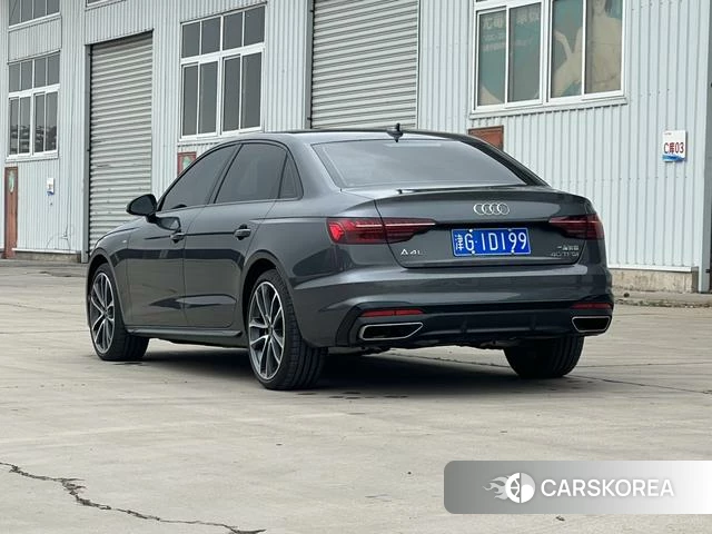 Audi A4L 2024 Темно-серый из Китая