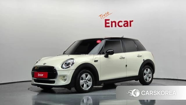 Mini Cooper 2019 Жемчужный цвет из Кореи