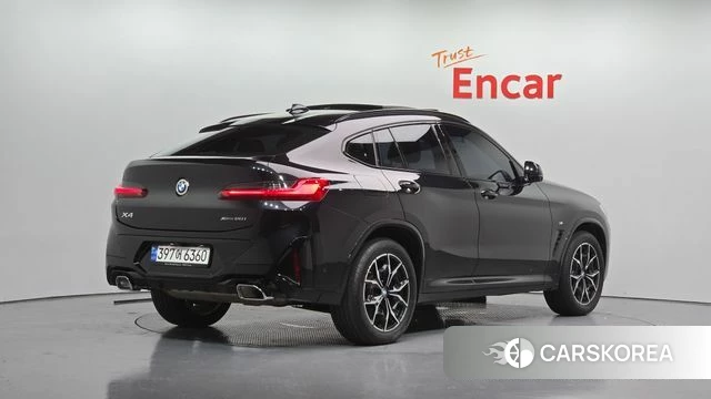BMW X4 (G02) 2023 Черный из Кореи