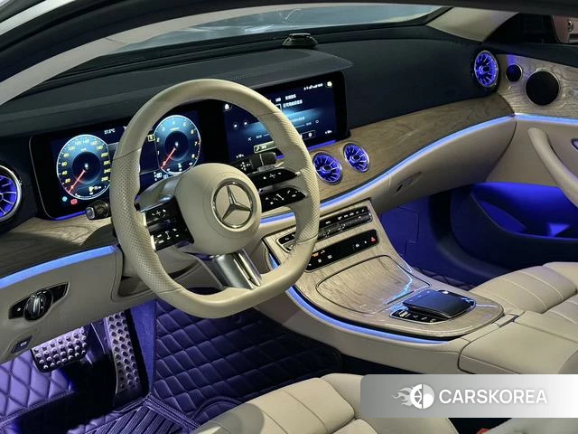 Mercedes-Benz E-class (imported) 2023 Серебристо-серый из Китая