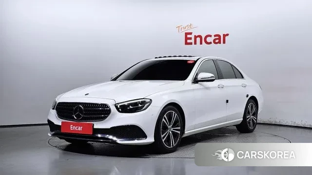 Mercedes-Benz E-Class W213 2021 Белый из Кореи