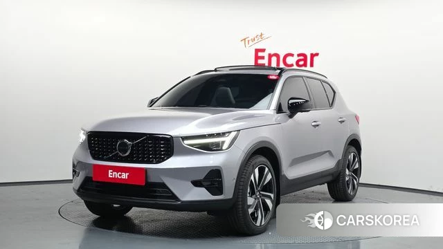 Volvo XC40 2026 Серый из Кореи