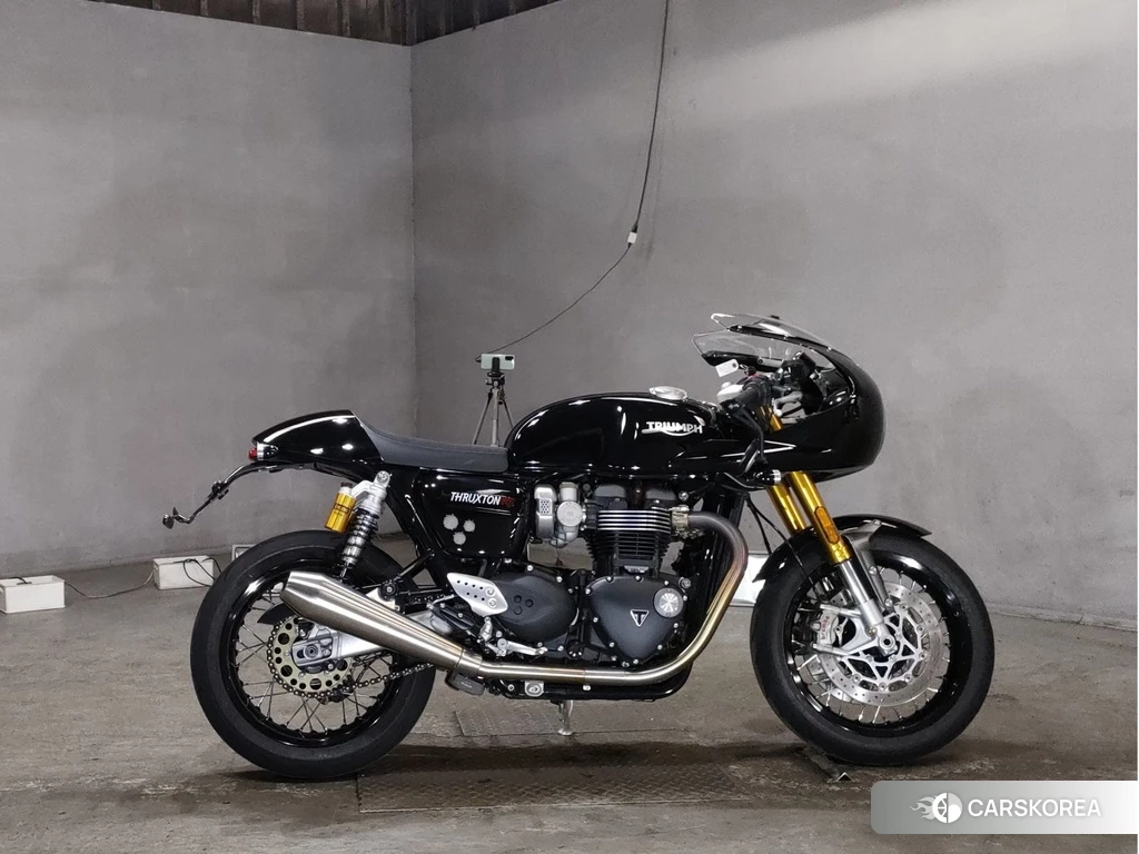 Проданный Triumph THRUXTON 1200RS 2022 из Японии, фото 2