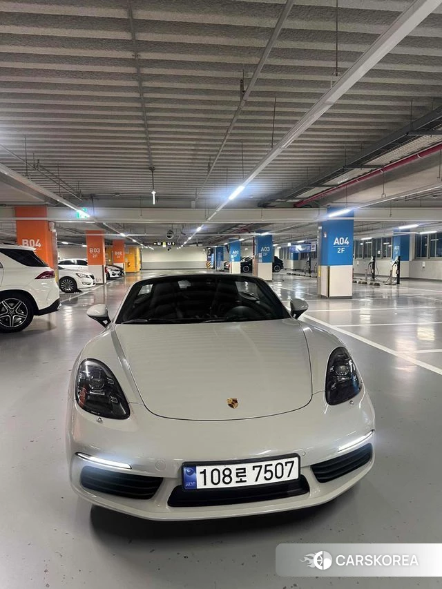 Porsche 718 Boxster 2018 Серый из Кореи