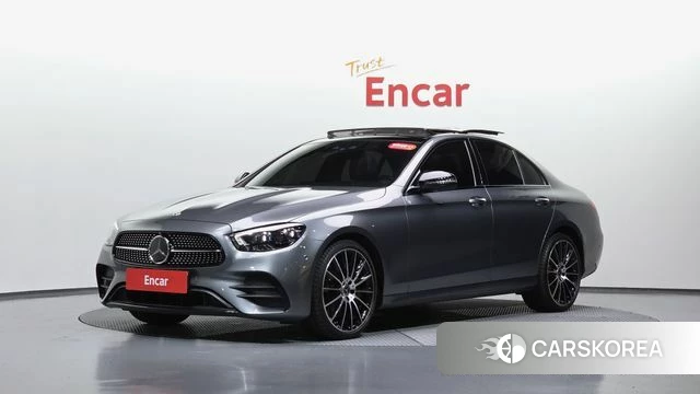 Mercedes-Benz E-Class W213 2022 Серый из Кореи