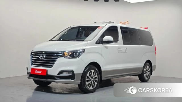 Hyundai The New Grand Starex 2018 Белый из Кореи