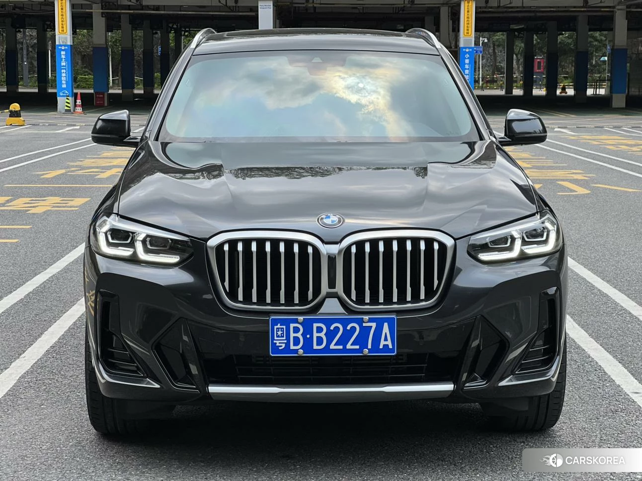 BMW X3 2021 Темно-серый из Китая