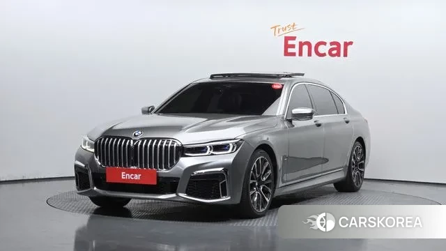 BMW 7 Series (G11) 2020 Серебристо-серый из Кореи