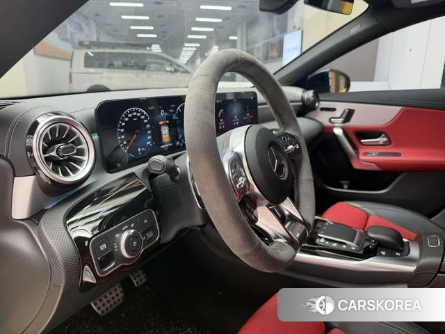 Mercedes-Benz CLA AMG 2022 Желтый из Китая
