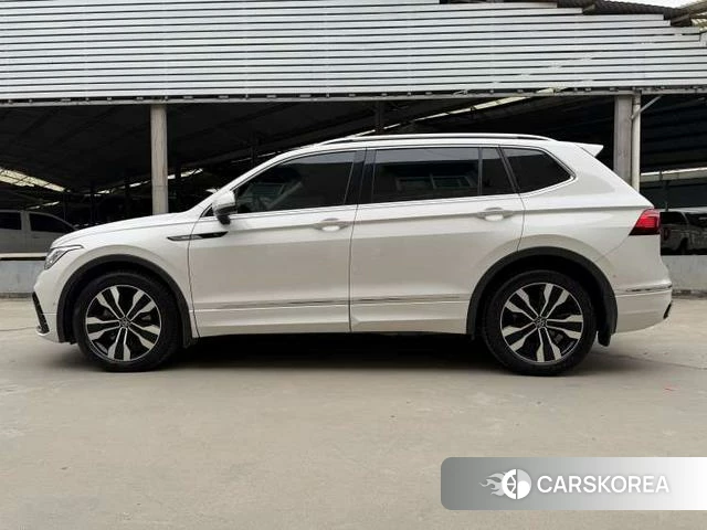 Volkswagen Tiguan L 2023 Белый из Китая