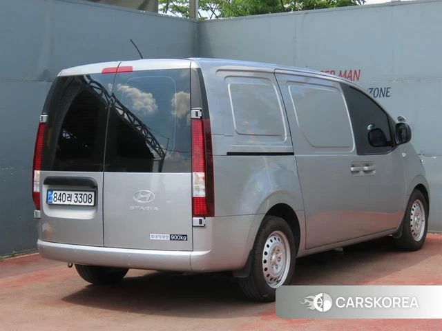 Hyundai Staria 2024 Серебряный из Кореи