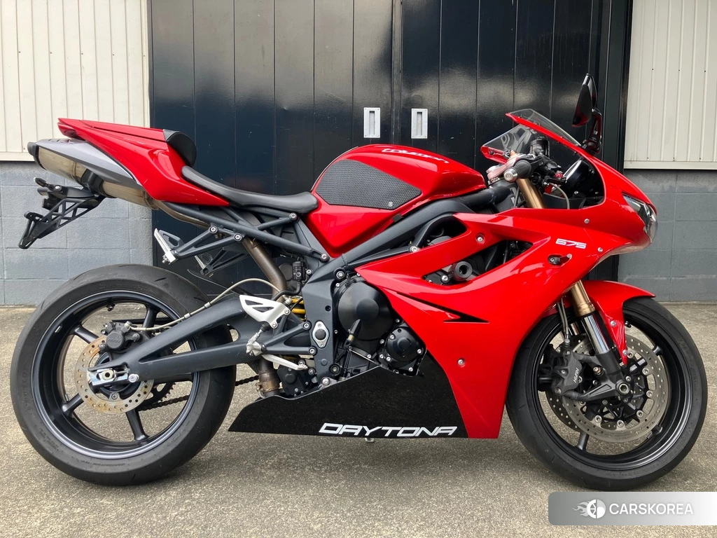 Проданный Triumph DAYTONA 675 2012 из Японии