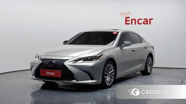 Lexus ES300h 7th generation 2018 Жемчужный цвет из Кореи