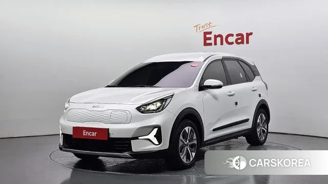 Kia Niro Plus 2022 Белый из Кореи