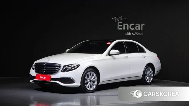 Mercedes-Benz E-Class W213 2019 Белый из Кореи