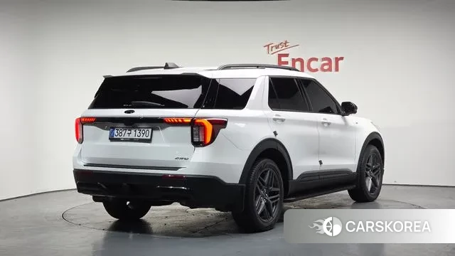 Ford Explorer 6th Generation 2025 Белый из Кореи