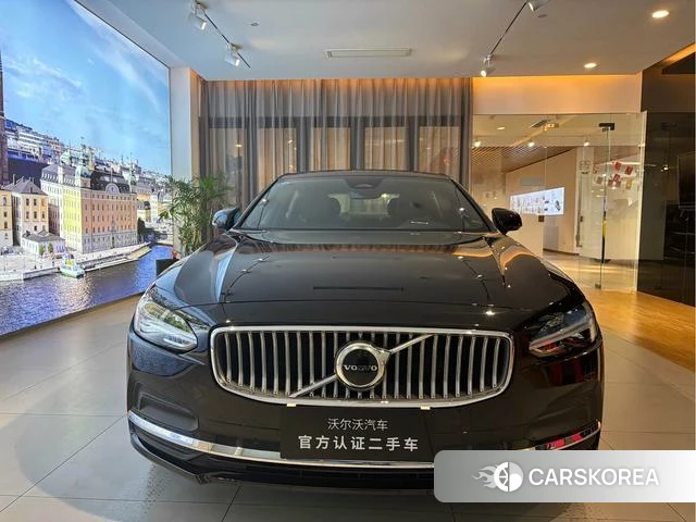 Volvo S90 2025 Черный из Китая