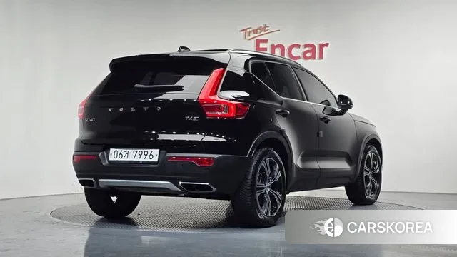 Volvo XC40 2019 Черный из Кореи