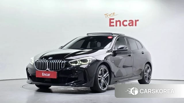 BMW 1 Series (F40) 2021 Черный из Кореи