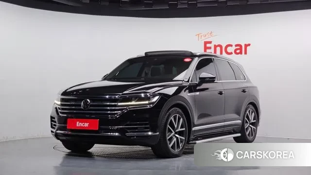 Volkswagen Touareg 3rd generation 2020 Черный из Кореи