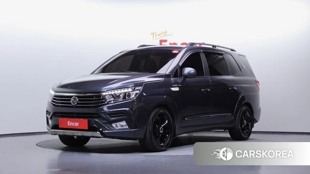 Ssangyong Korando Turismo 2018 Синий из Кореи