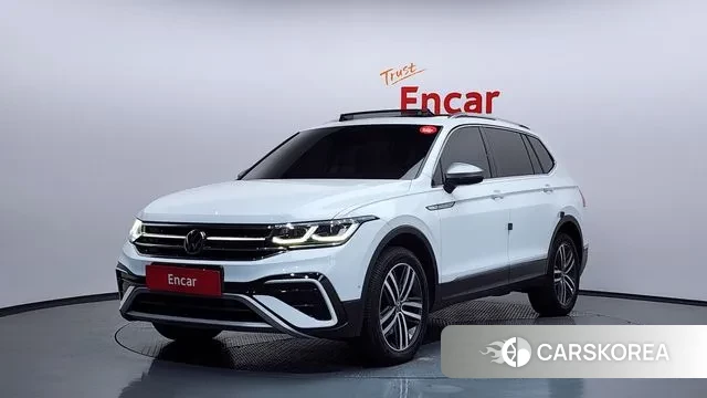 Volkswagen Tiguan Allspace 2022 Белый из Кореи