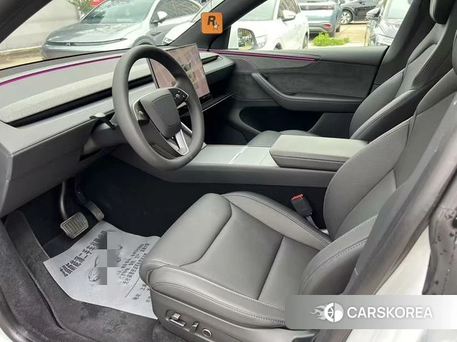Tesla Model Y L 2025 Белый из Китая