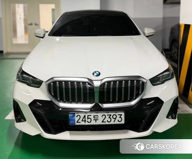 BMW 5 Series (G60) 2024 Белый из Кореи